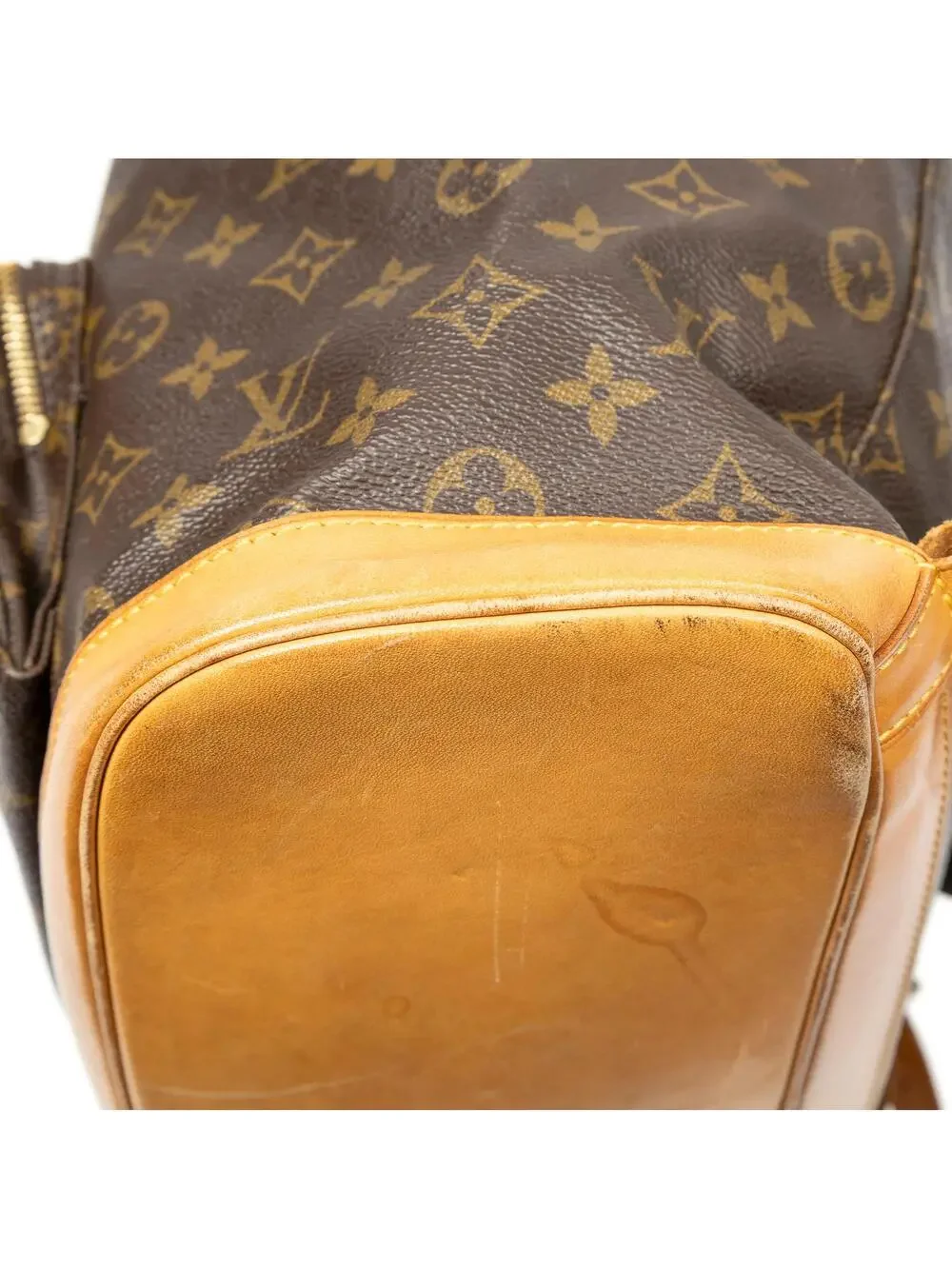 Louis Vuitton Vintage Montsouris #361477L10B